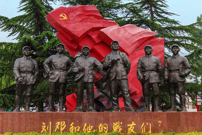 革命人物雕塑，劉鄧和他的戰友們雕像